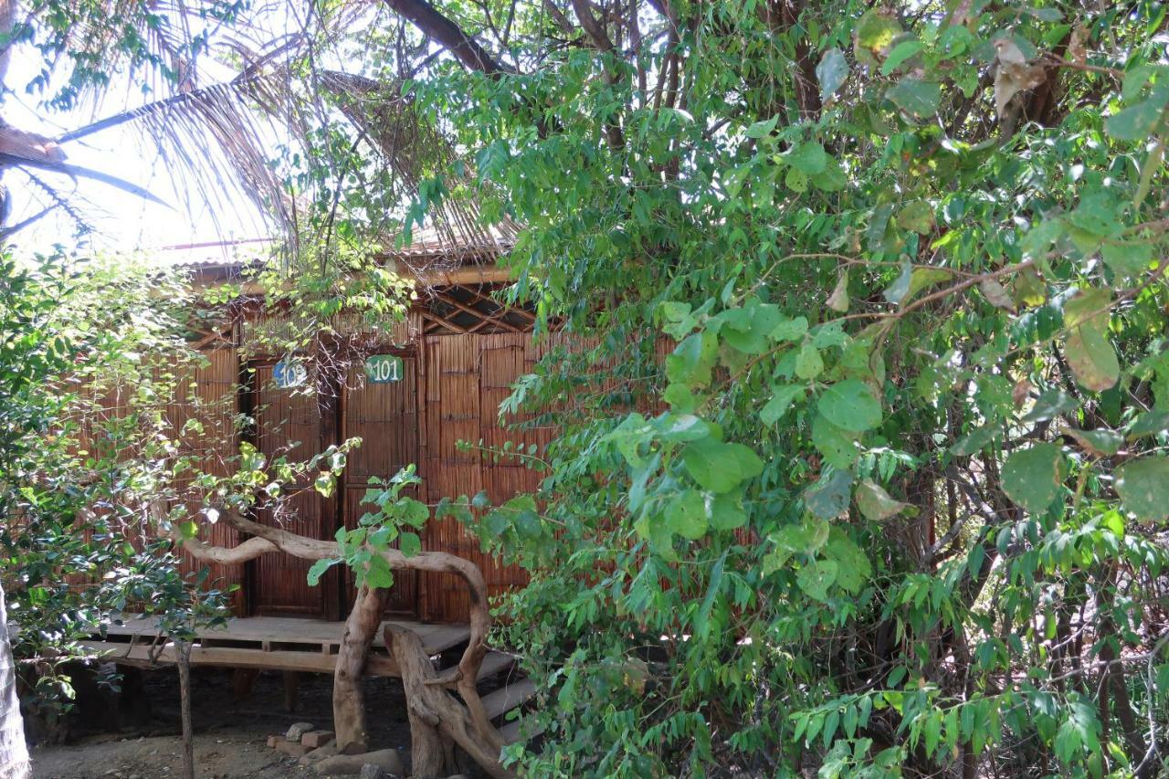 Grillo Tres Puntas Eco-Hostel Соритос Екстериор снимка